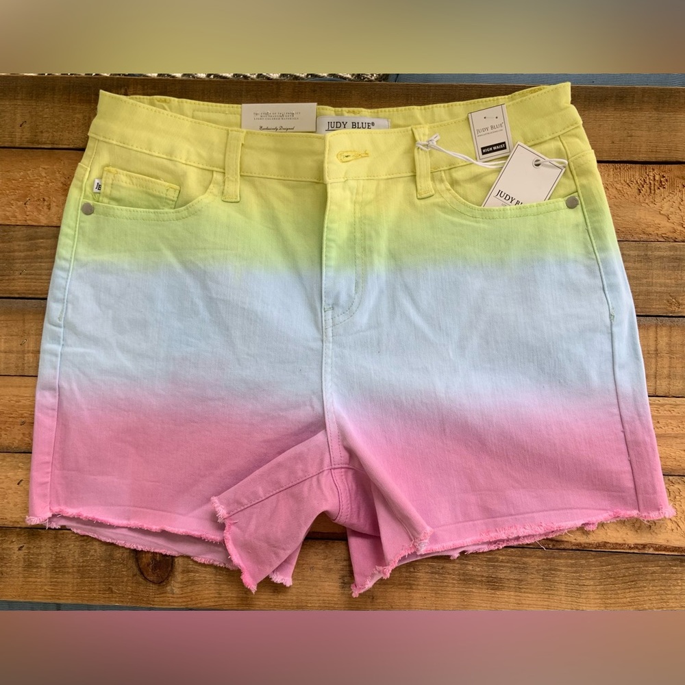 Judy Blue Hi Waist Dip Dye Cut Off Denim Shorts Super Stretchy & Cute NWT